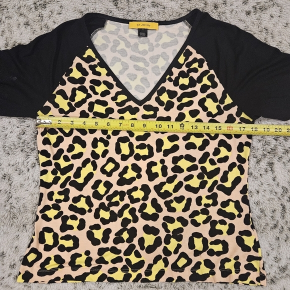 St. John SZ Med Colorful Animal Print V-Neck T-Shirt Short Loose Sleeves - Picture 4 of 8